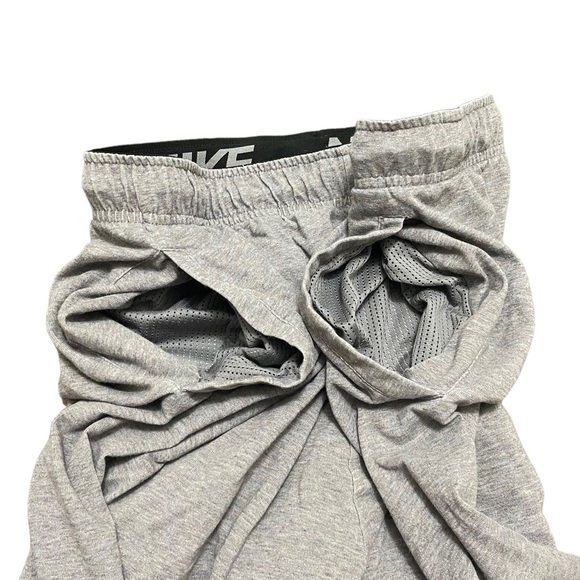 Nike Dri Fit Grey Athletic Running Shorts Large Embroidered Pockets Drawstring - Picture 6 of 8